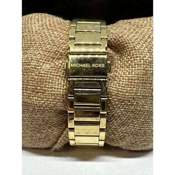 Michael Kors Parker MK5784 Women\'s Gold Stainless Steel Analog Dial Watch JNA218 main image 5